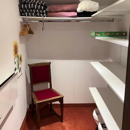 Haus Plankensteiner בית הארחה 3*